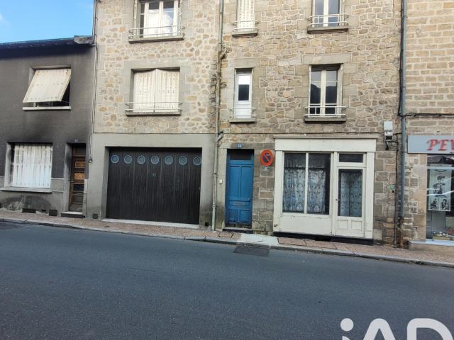 Maison 10 pièces 214 m²