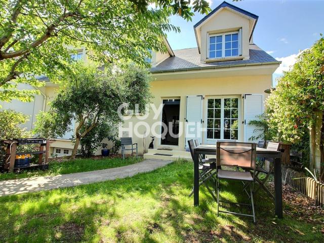Maison 10 pièces 214 m²