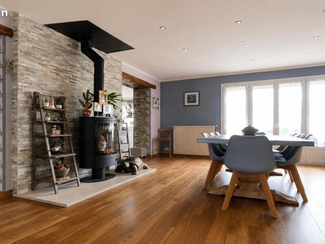 Maison 10 pièces 214 m²