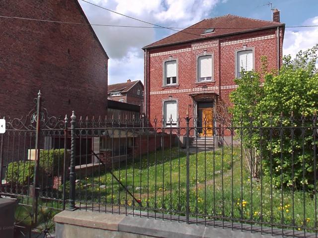 Maison 10 pièces 215 m²