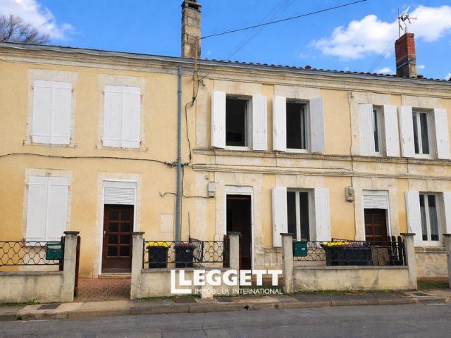 Maison 10 pièces 215 m²