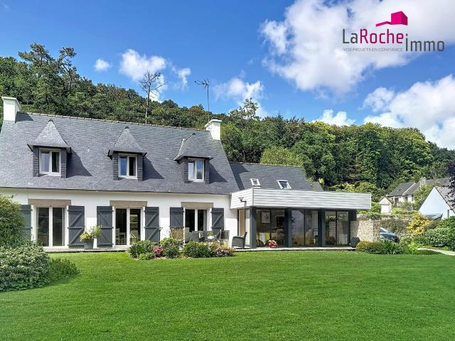 Maison 10 pièces 215 m²