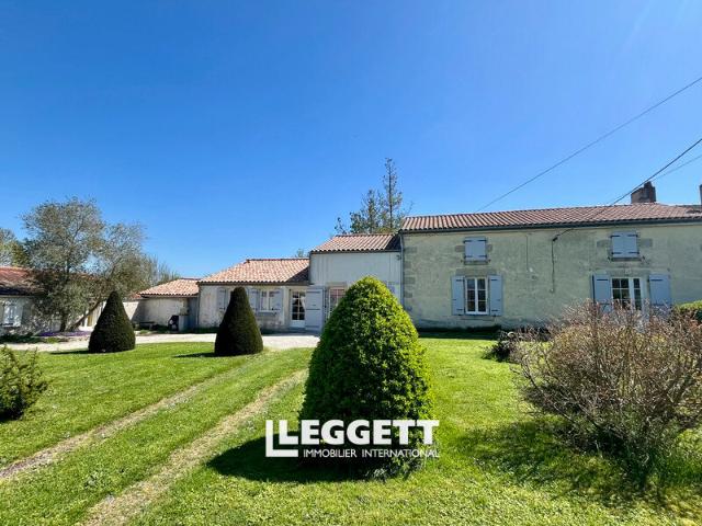 Maison 10 pièces 215 m²