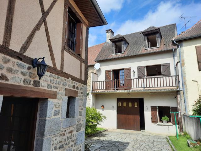 Maison 10 pièces 216 m²