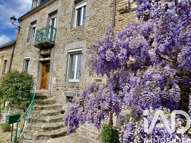 Maison 10 pièces 218 m²