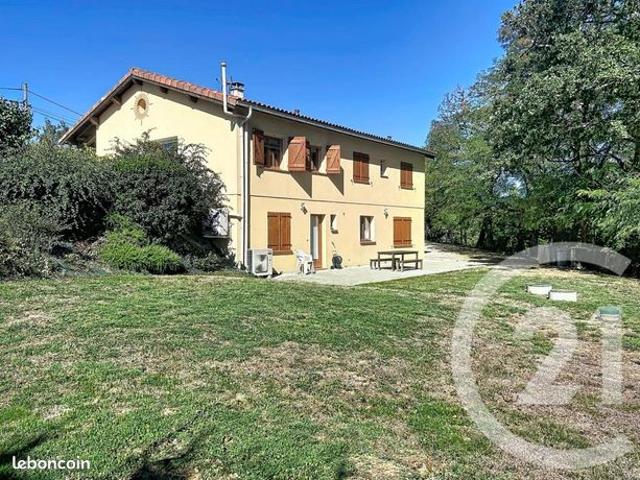 Maison 10 pièces 218 m²