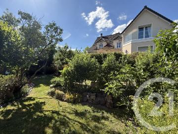 Maison 10 pièces 218 m²