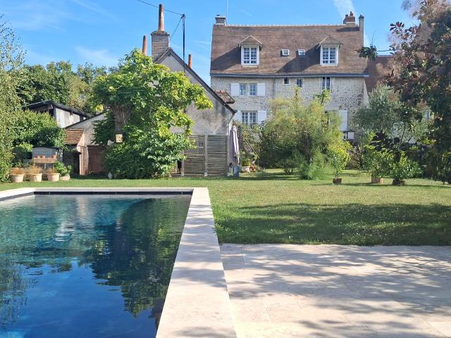 Maison 10 pièces 223 m²