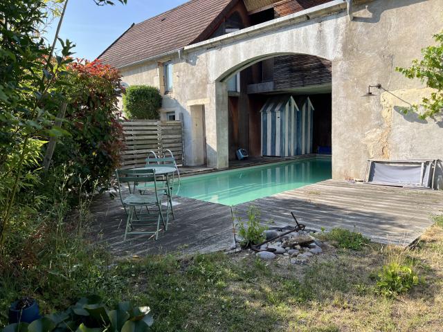 Maison 10 pièces 218 m²