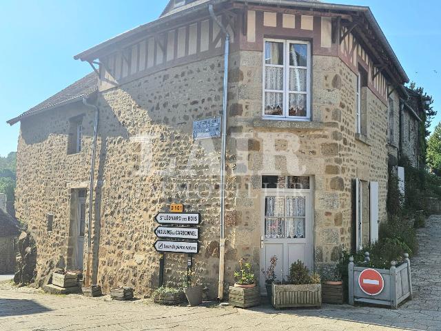 Maison 10 pièces 218 m²