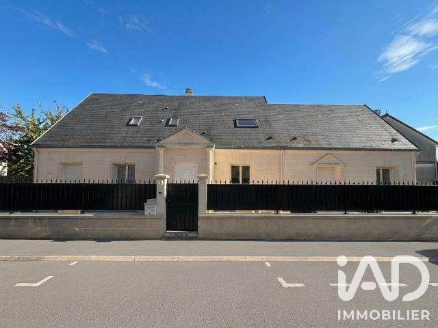 Maison 10 pièces 218 m²