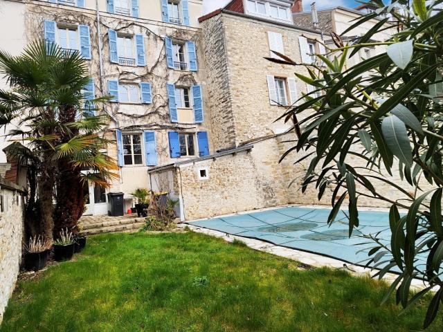 Maison 10 pièces 223 m²