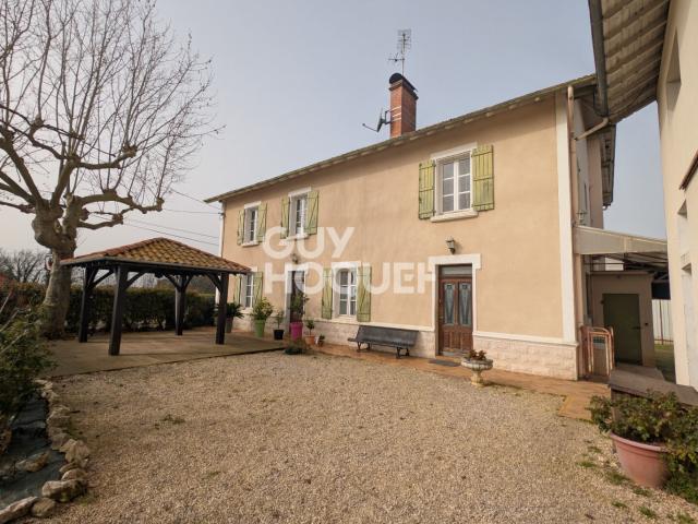 Maison 10 pièces 223 m²