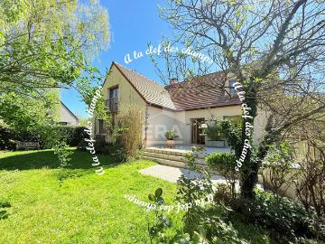 Maison 10 pièces 220 m²