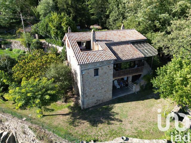 Maison 10 pièces 220 m²