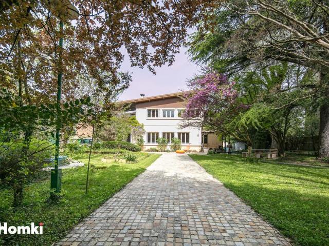 Maison 10 pièces 220 m²
