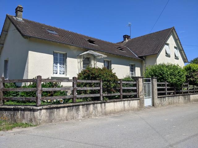 Maison 10 pièces 220 m²