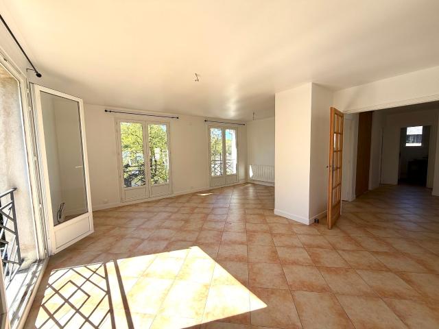 Maison 10 pièces 220 m²