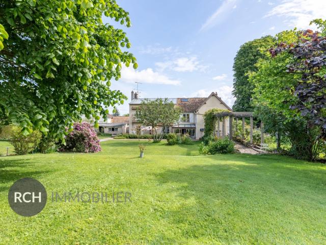 Maison 10 pièces 220 m²