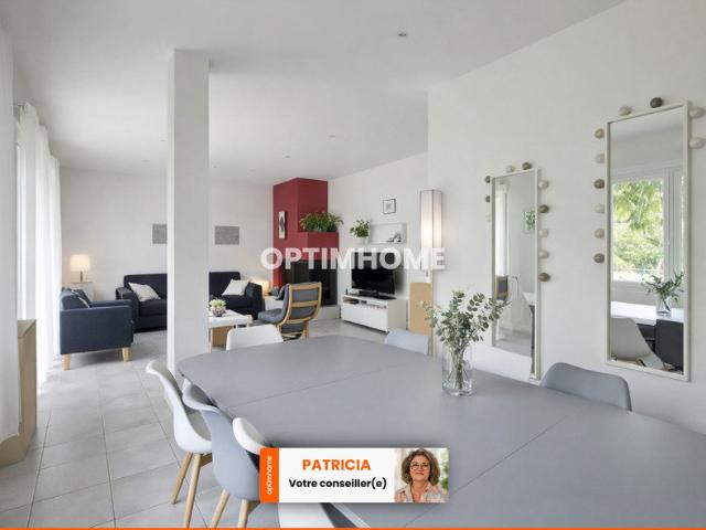 Maison 10 pièces 220 m²
