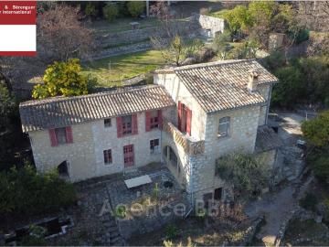 Maison 10 pièces 220 m²