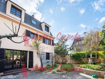 Maison 10 pièces 220 m²