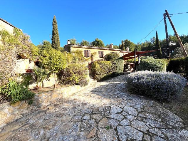 Maison 10 pièces 220 m²