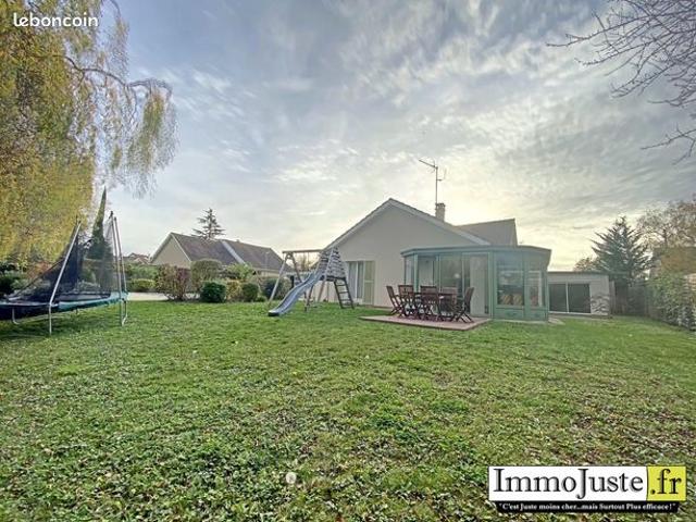 Maison 10 pièces 220 m²