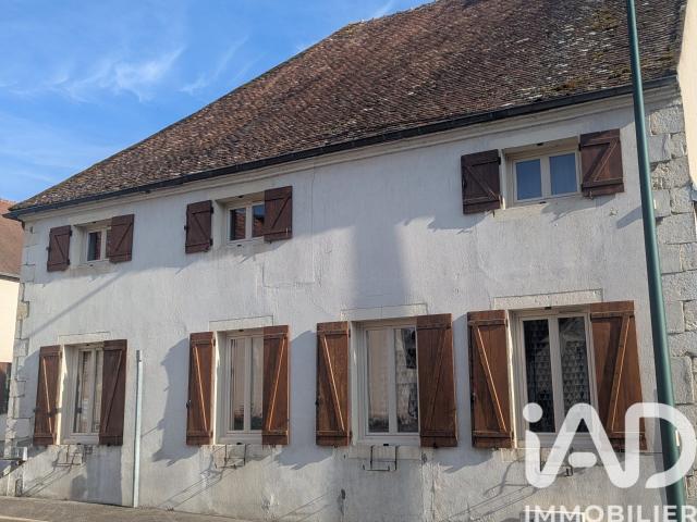 Maison 10 pièces 222 m²