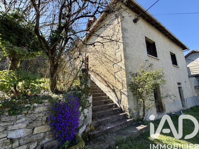 Maison 10 pièces 222 m²