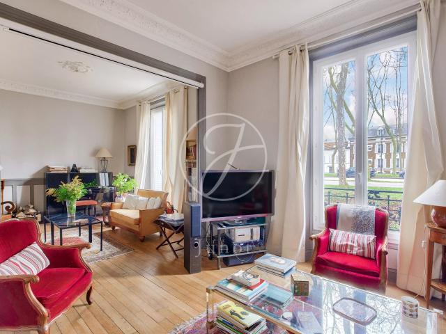 Maison 10 pièces 227 m²