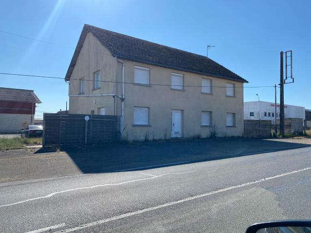 Maison 10 pièces 227 m²