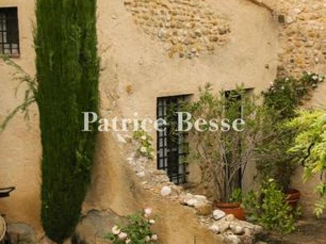 Maison 10 pièces 227 m²