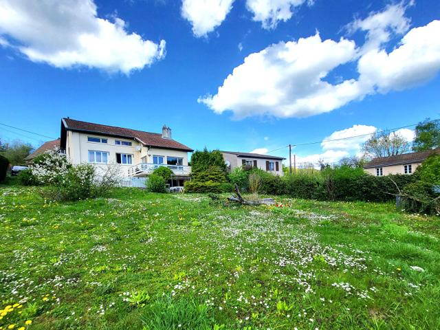 Maison 10 pièces 224 m²