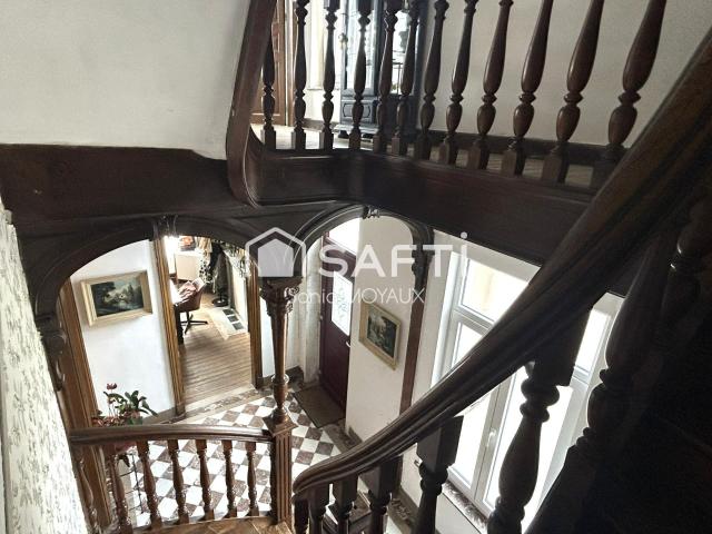 Maison 10 pièces 224 m²