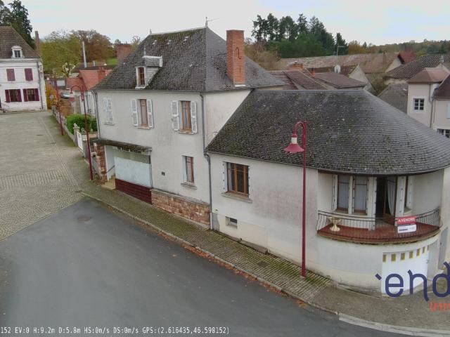 Maison 10 pièces 225 m²