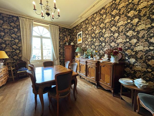 Maison 10 pièces 225 m²