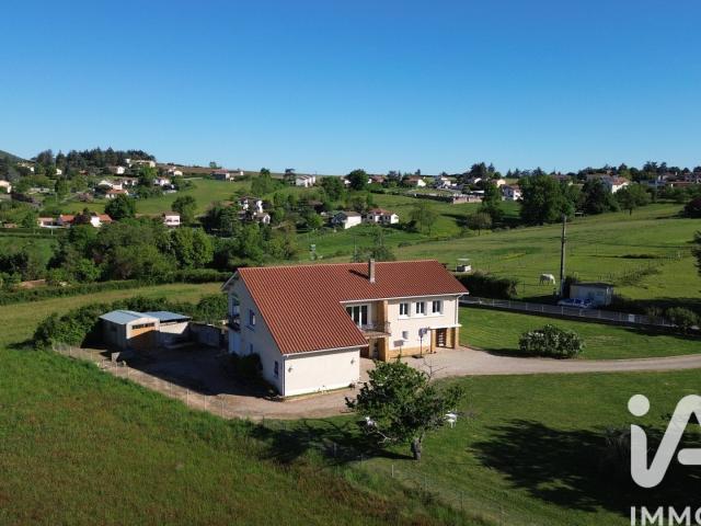 Maison 10 pièces 225 m²