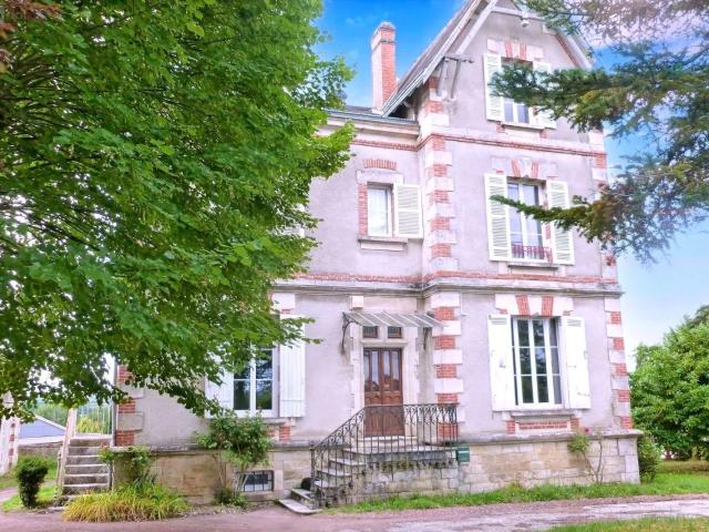Maison 10 pièces 225 m²