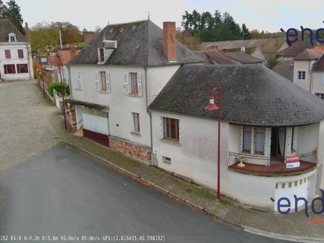 Maison 10 pièces 225 m²