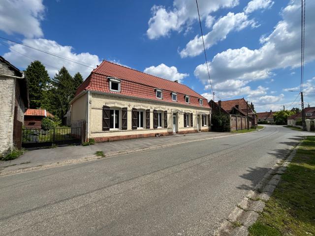 Maison 10 pièces 226 m²