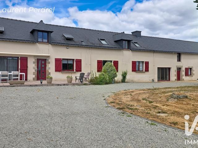 Maison 10 pièces 226 m²