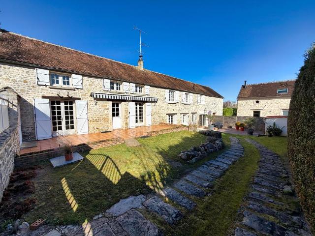 Maison 10 pièces 228 m²
