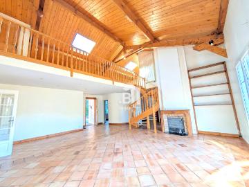 Maison 10 pièces 228 m²