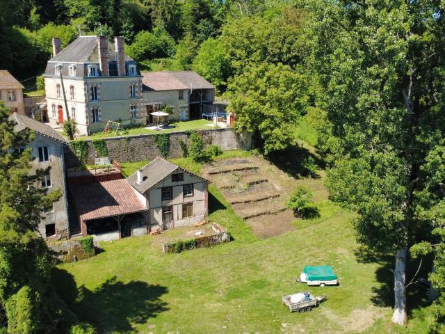 Maison 10 pièces 233 m²