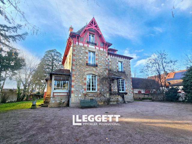 Maison 10 pièces 230 m²