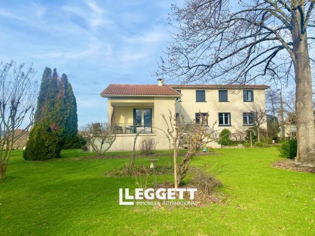 Maison 10 pièces 230 m²