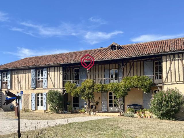Maison 10 pièces 230 m²