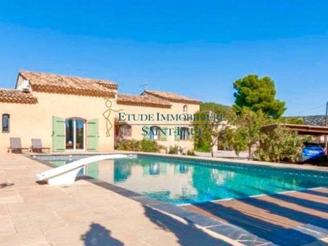 Maison 10 pièces 230 m²