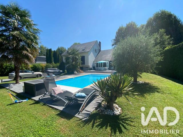 Maison 10 pièces 232 m²